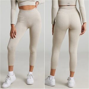 Aim'n Heather Oatmeal Beige Tan Seamless Ribbed Seamless Tights 7/8 Crop